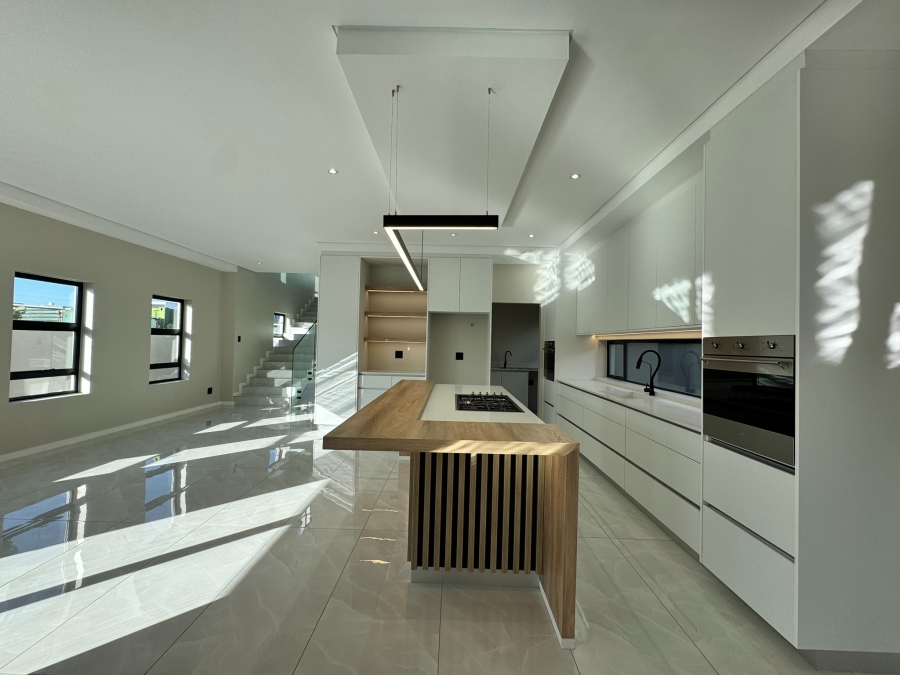 3 Bedroom Property for Sale in Sandown Western Cape